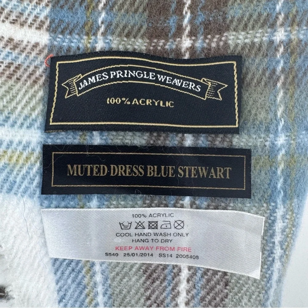 James Pringle‎ Weavers Blue and Gray Tartan Scarf with Fringed Ends